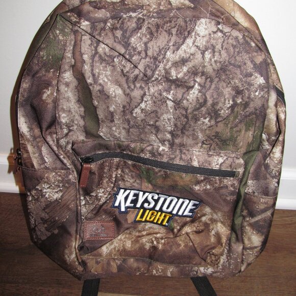 Realtree Camo Backpack Keystone Light Beer branded Hunting Fishing Outdoors NEW - Picture 1 of 2